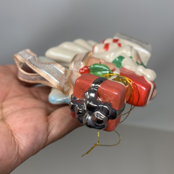 Let’s go shopping ANGEL with gifts Christmas tree ornament decoration used - Picture 11 of 17